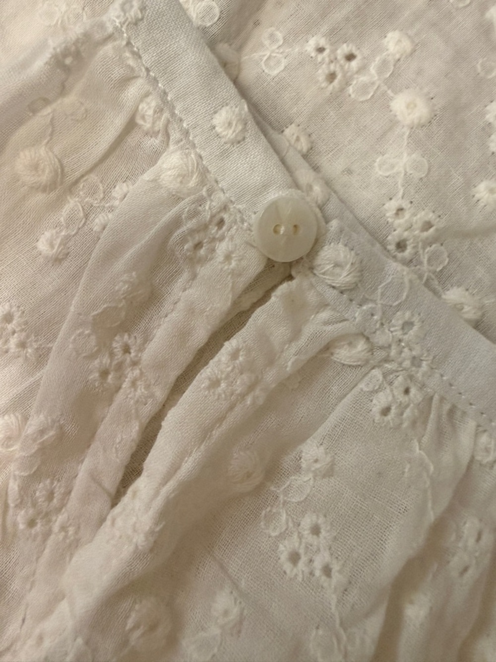 Tulip B White Eyelet Embroidered Peplum Top L NWT Boho Cottagecore - Picture 6 of 7